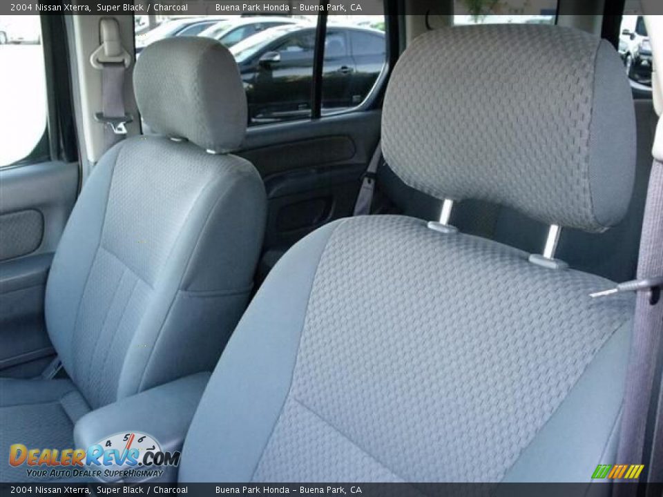 2004 Nissan Xterra Super Black / Charcoal Photo #21