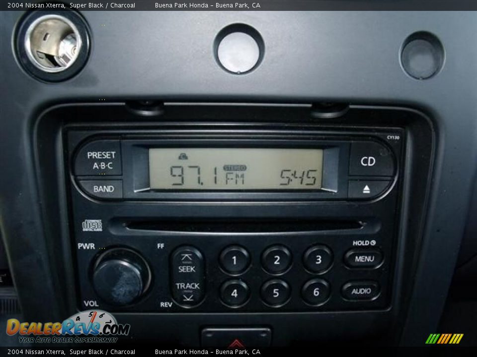 2004 Nissan Xterra Super Black / Charcoal Photo #23