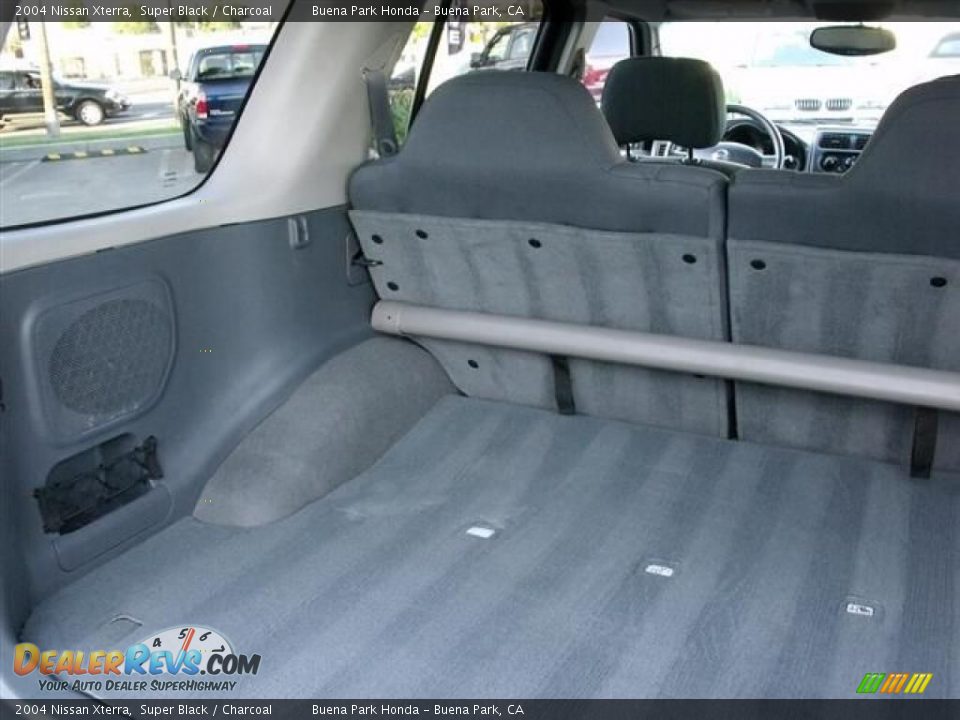 2004 Nissan Xterra Super Black / Charcoal Photo #26