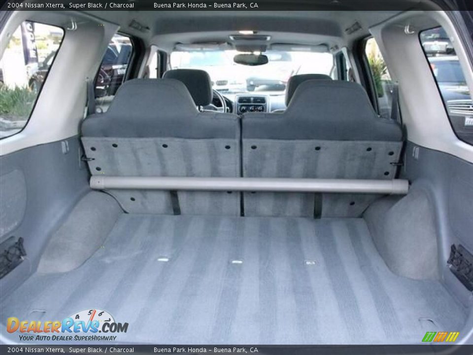 2004 Nissan Xterra Super Black / Charcoal Photo #27