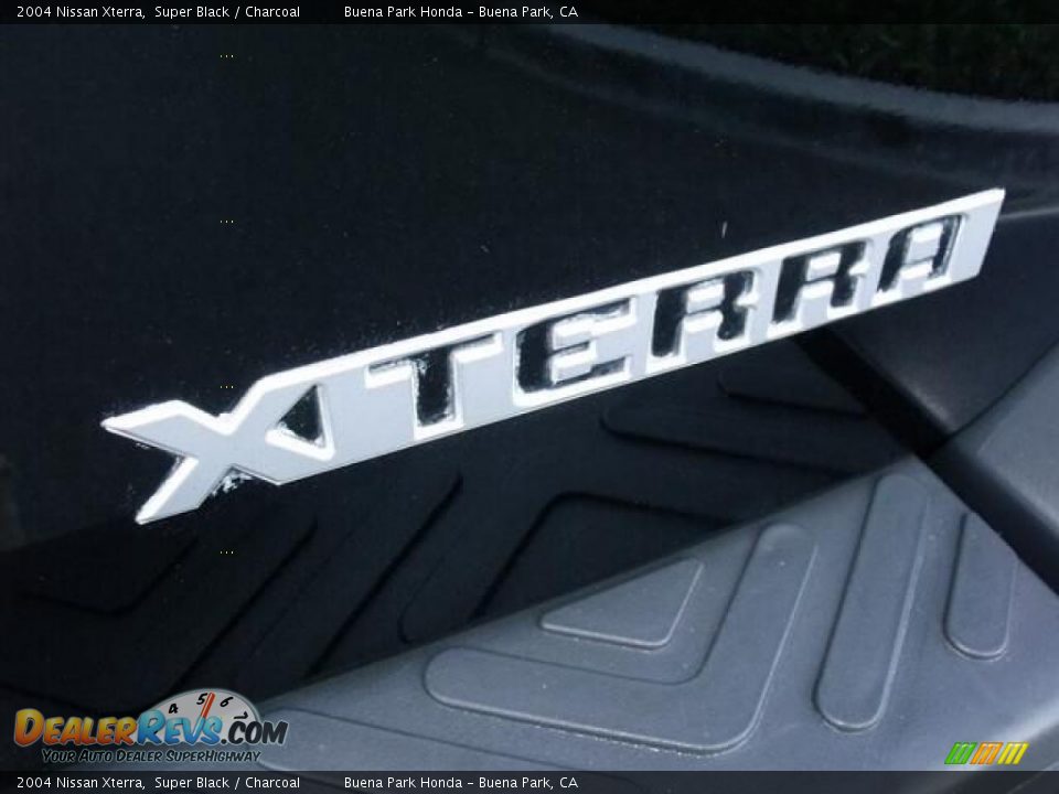 2004 Nissan Xterra Super Black / Charcoal Photo #28