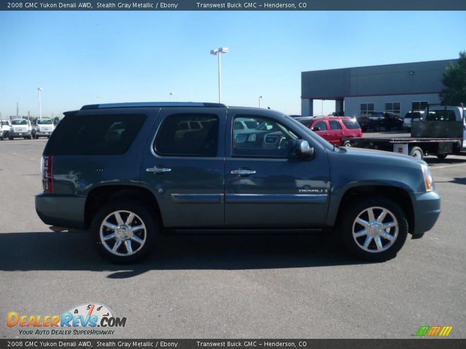 2008 GMC Yukon Denali AWD Stealth Gray Metallic / Ebony Photo #3