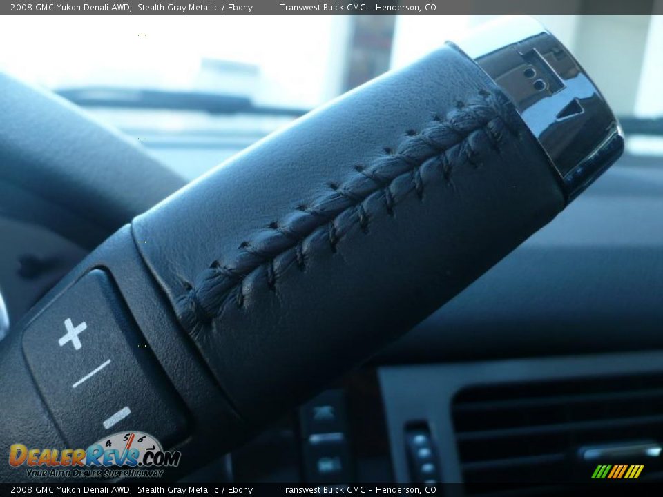 2008 GMC Yukon Denali AWD Stealth Gray Metallic / Ebony Photo #20