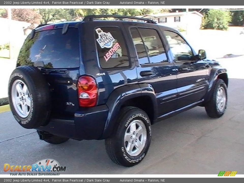 2002 Jeep Liberty Limited 4x4 Patriot Blue Pearlcoat / Dark Slate Gray Photo #3