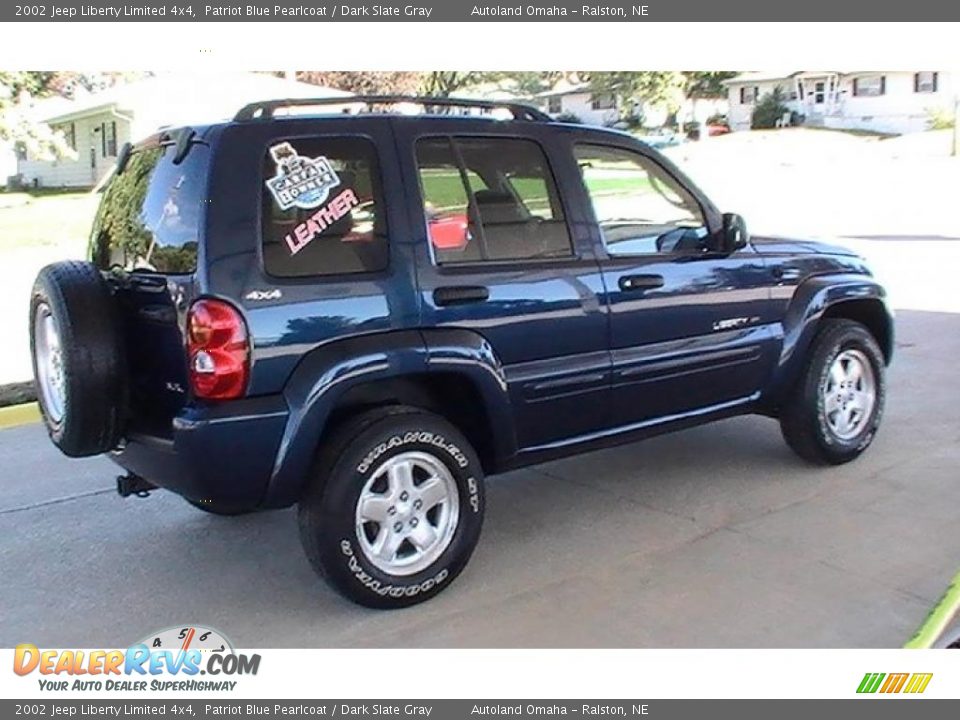 2002 Jeep Liberty Limited 4x4 Patriot Blue Pearlcoat / Dark Slate Gray Photo #10