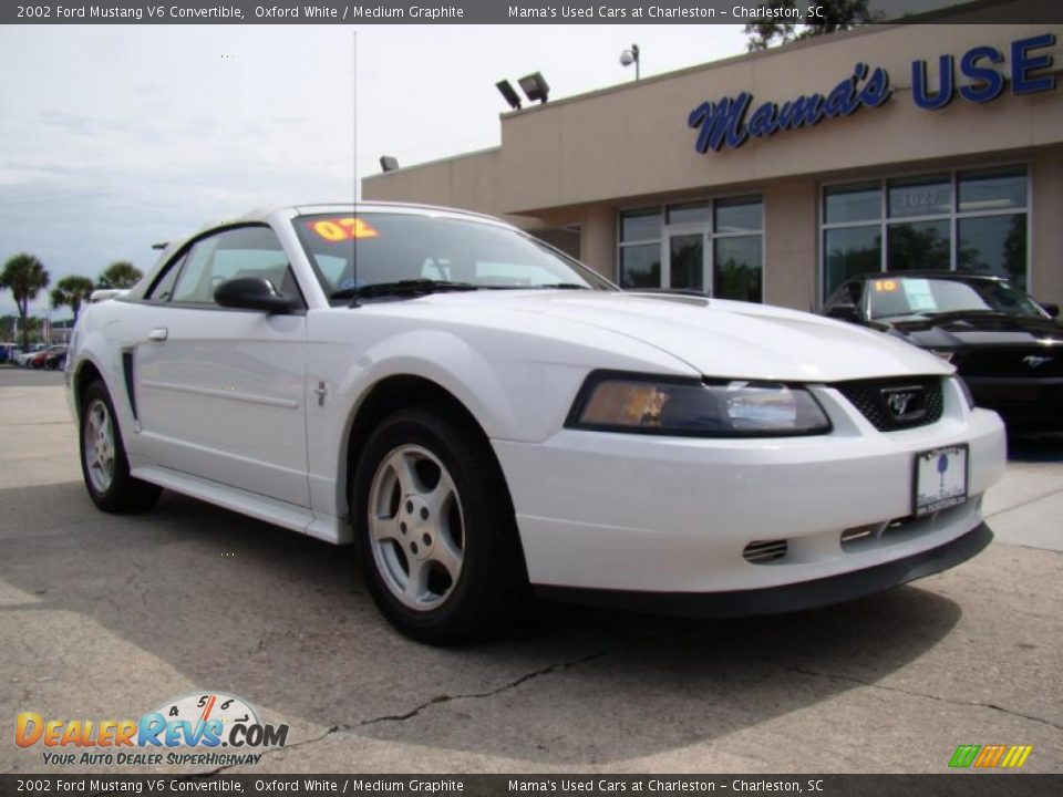 2002 Ford Mustang V6 Convertible Oxford White / Medium Graphite Photo #2