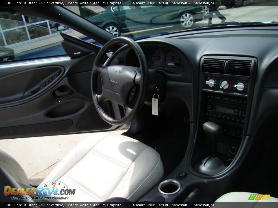 2002 Ford Mustang V6 Convertible Oxford White / Medium Graphite Photo #13