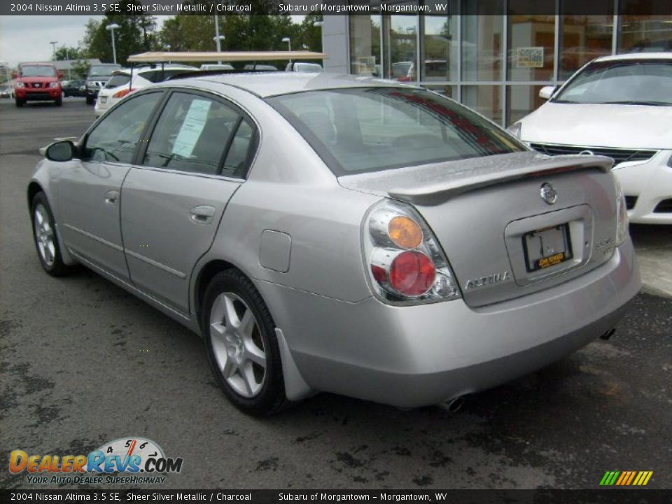 2004 Nissan Altima 3.5 SE Sheer Silver Metallic / Charcoal Photo #3