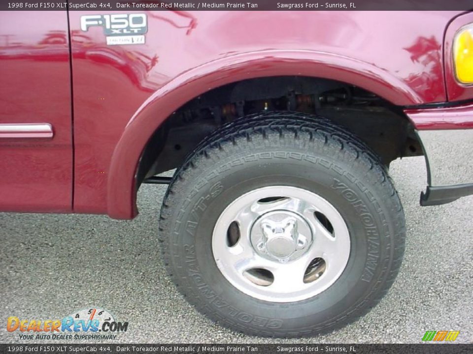 1998 Ford F150 XLT SuperCab 4x4 Dark Toreador Red Metallic / Medium Prairie Tan Photo #3