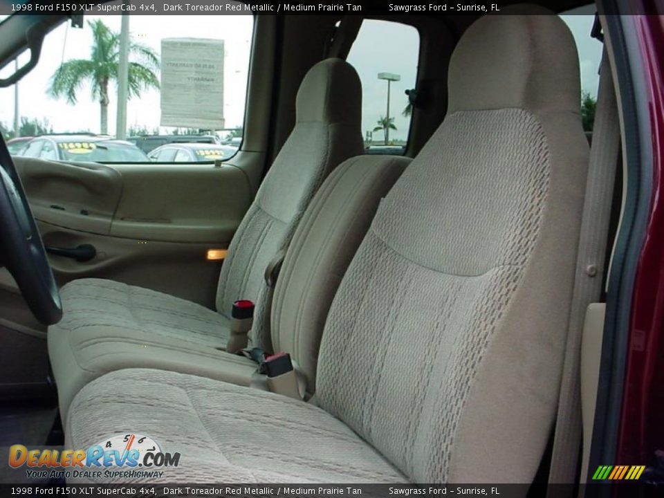 1998 Ford F150 XLT SuperCab 4x4 Dark Toreador Red Metallic / Medium Prairie Tan Photo #17