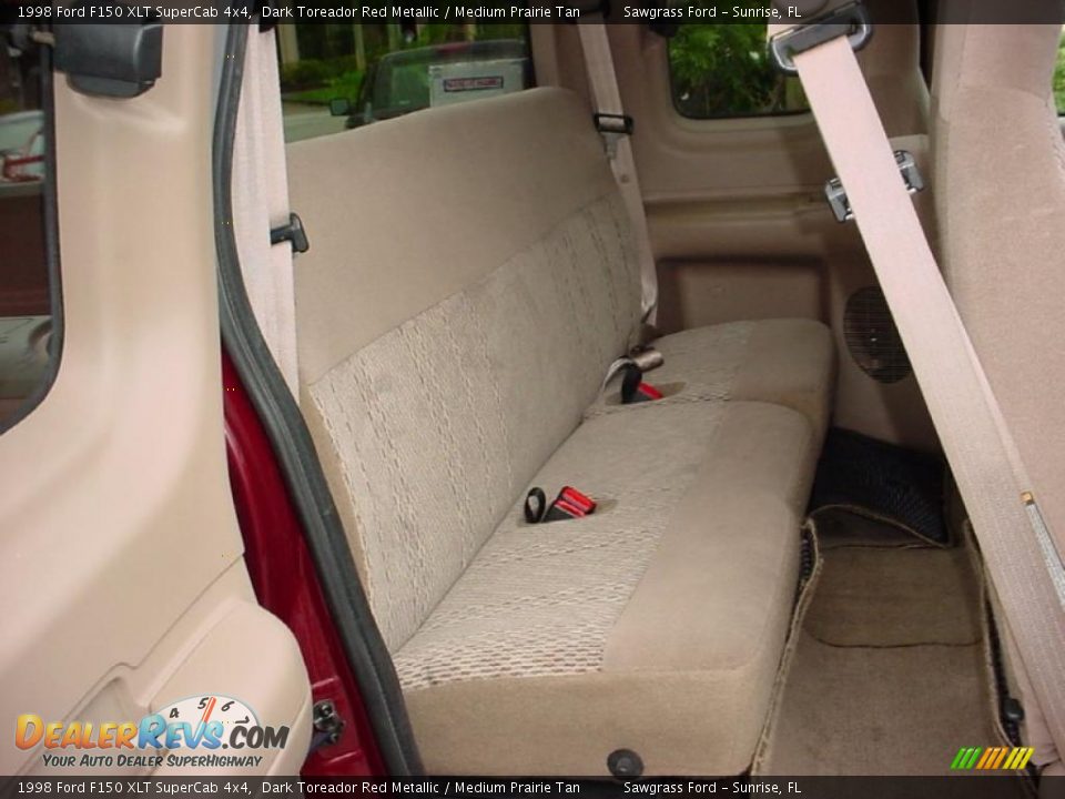 1998 Ford F150 XLT SuperCab 4x4 Dark Toreador Red Metallic / Medium Prairie Tan Photo #21