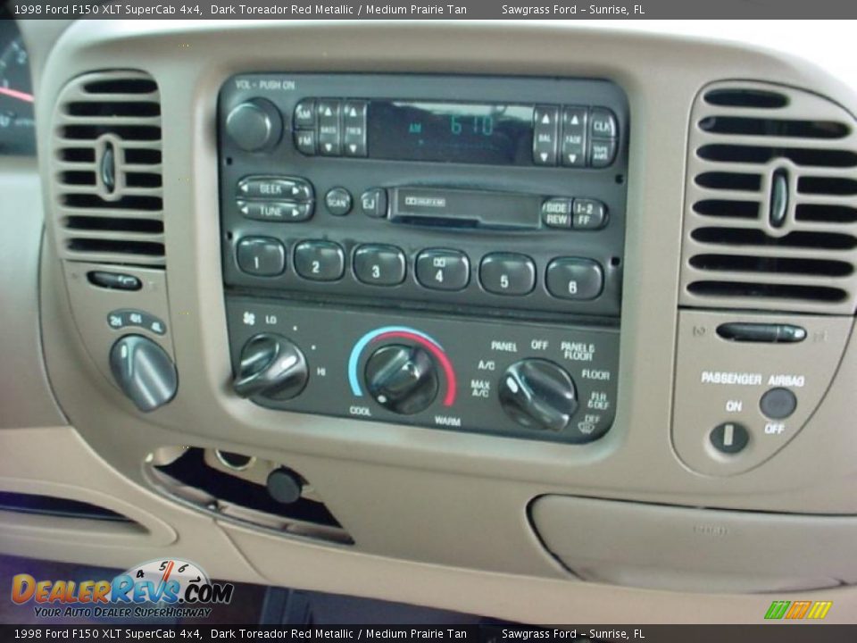 1998 Ford F150 XLT SuperCab 4x4 Dark Toreador Red Metallic / Medium Prairie Tan Photo #22