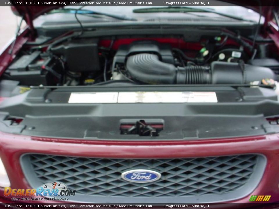 1998 Ford F150 XLT SuperCab 4x4 Dark Toreador Red Metallic / Medium Prairie Tan Photo #25