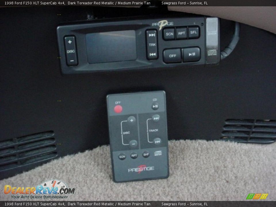 1998 Ford F150 XLT SuperCab 4x4 Dark Toreador Red Metallic / Medium Prairie Tan Photo #30