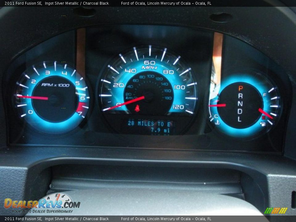 2011 Ford Fusion SE Ingot Silver Metallic / Charcoal Black Photo #9