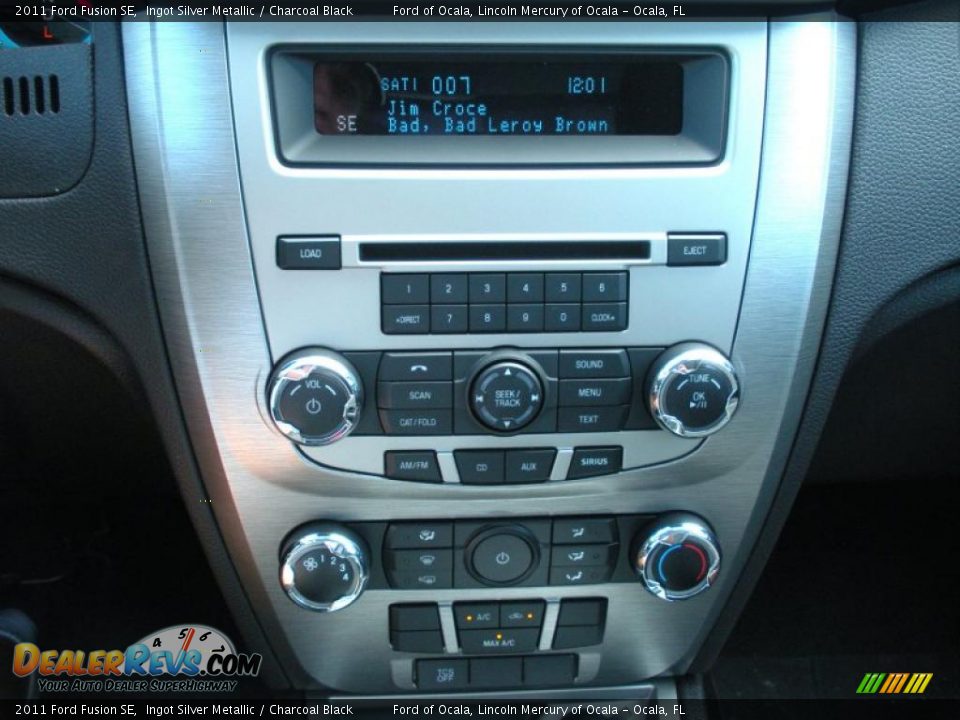 2011 Ford Fusion SE Ingot Silver Metallic / Charcoal Black Photo #10