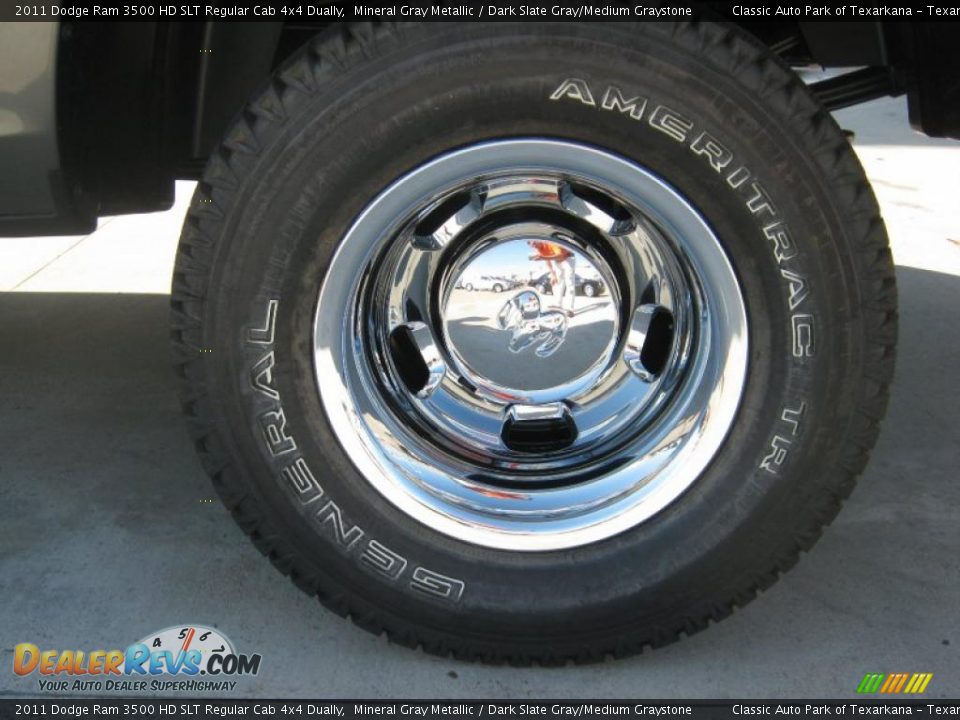 2011 Dodge Ram 3500 HD SLT Regular Cab 4x4 Dually Wheel Photo #18