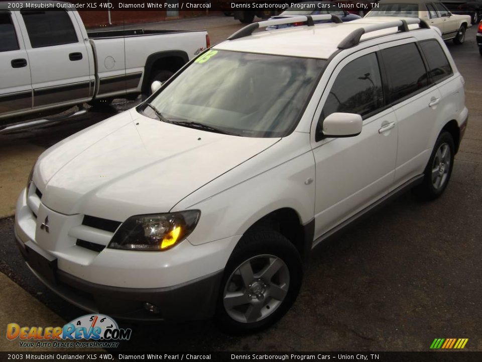 2003 Mitsubishi Outlander XLS 4WD Diamond White Pearl / Charcoal Photo #1