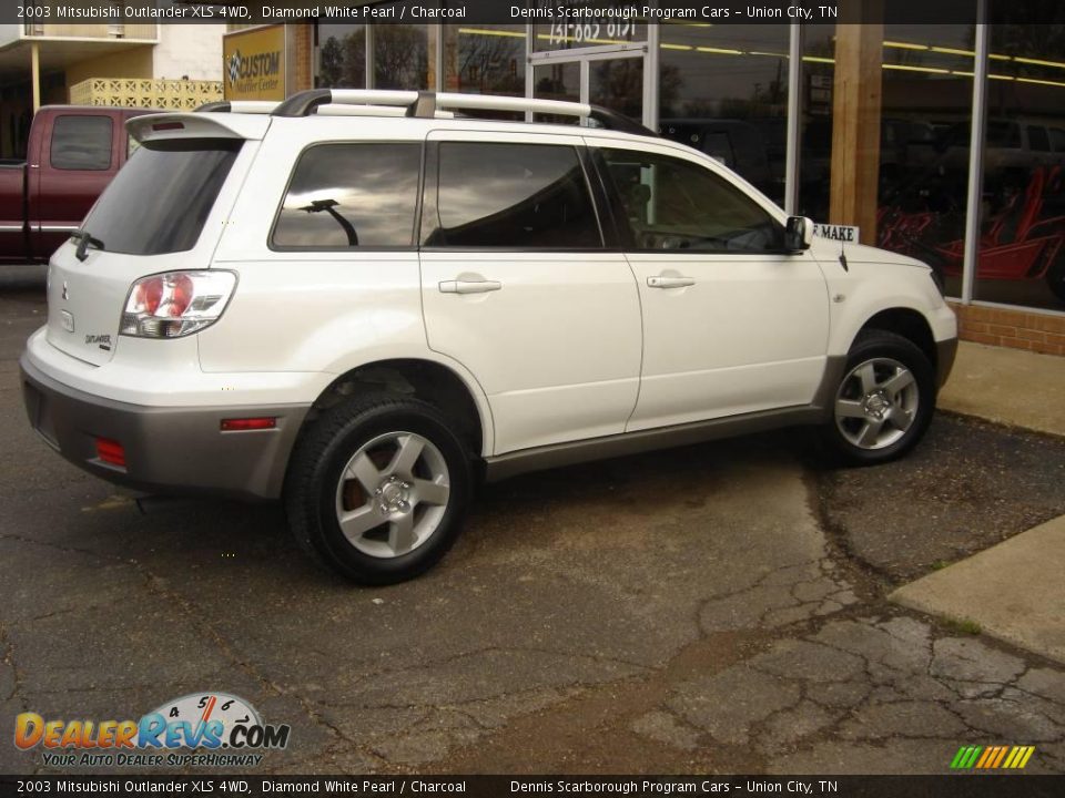 2003 Mitsubishi Outlander XLS 4WD Diamond White Pearl / Charcoal Photo #2