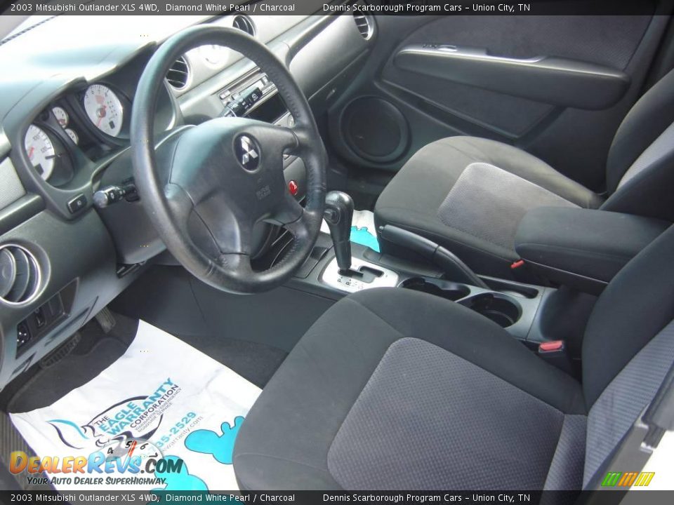 2003 Mitsubishi Outlander XLS 4WD Diamond White Pearl / Charcoal Photo #7