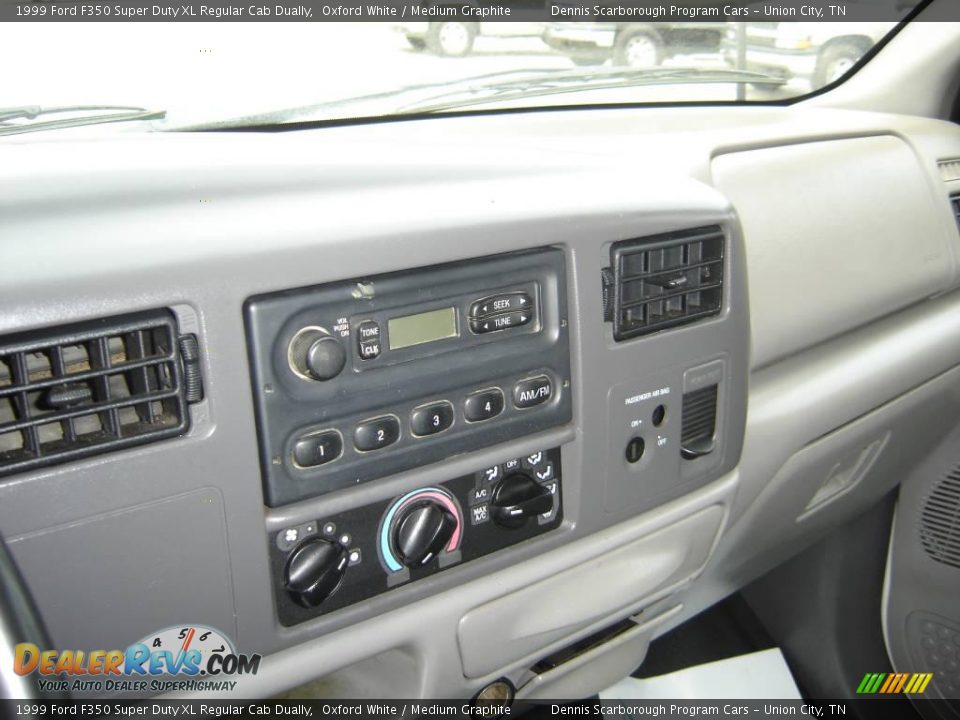 1999 Ford F350 Super Duty XL Regular Cab Dually Oxford White / Medium Graphite Photo #5