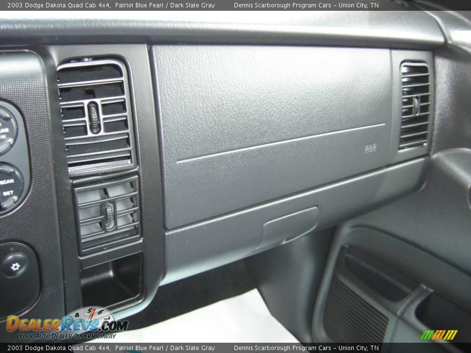 2003 Dodge Dakota Quad Cab 4x4 Patriot Blue Pearl / Dark Slate Gray Photo #9