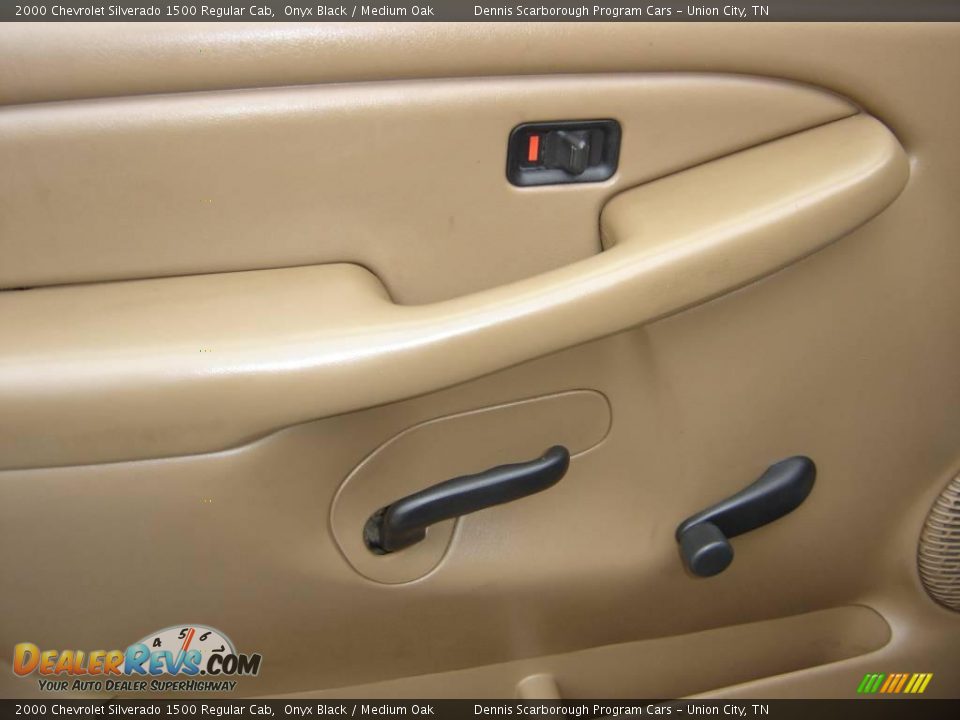 2000 Chevrolet Silverado 1500 Regular Cab Onyx Black / Medium Oak Photo #4