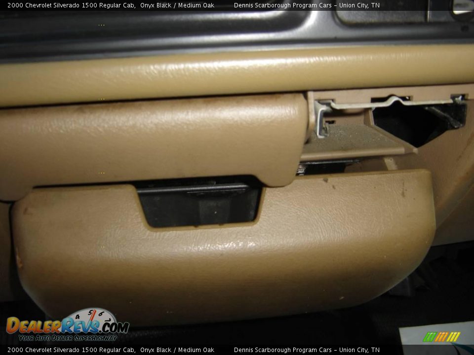2000 Chevrolet Silverado 1500 Regular Cab Onyx Black / Medium Oak Photo #13