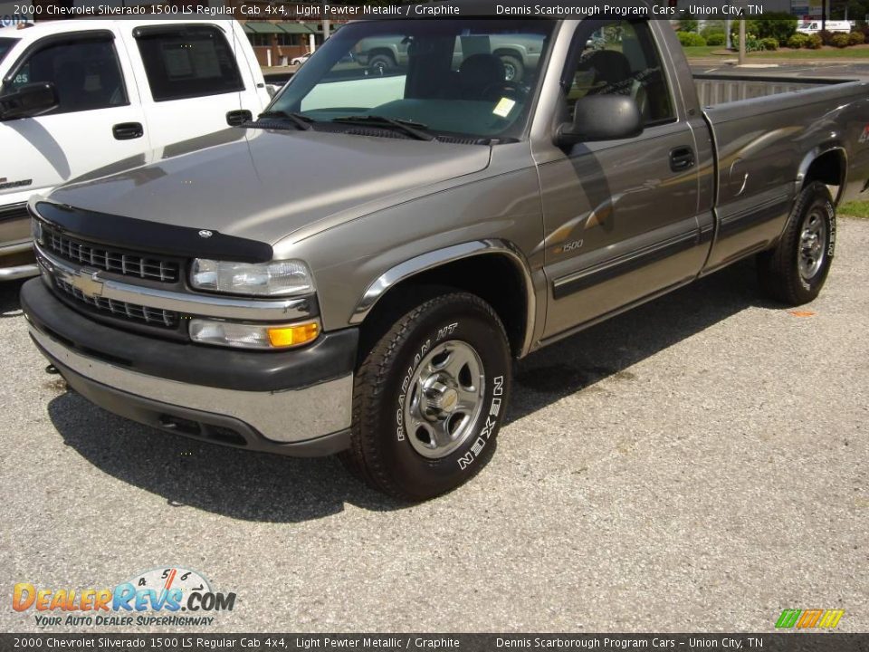 2000 Chevrolet Silverado 1500 LS Regular Cab 4x4 Light Pewter Metallic / Graphite Photo #3