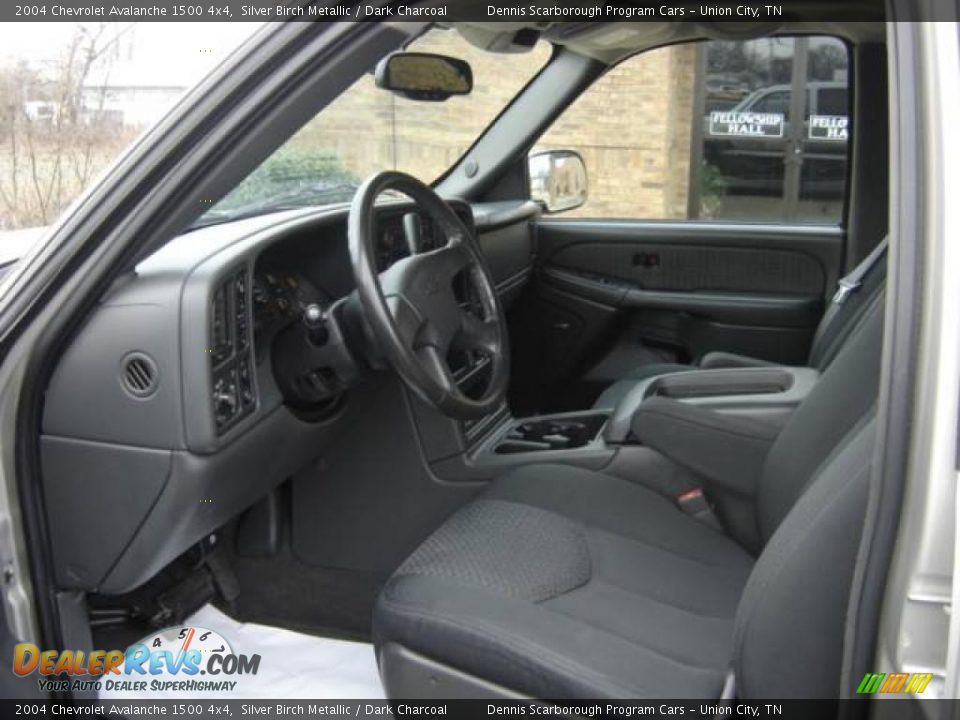 2004 Chevrolet Avalanche 1500 4x4 Silver Birch Metallic / Dark Charcoal Photo #6
