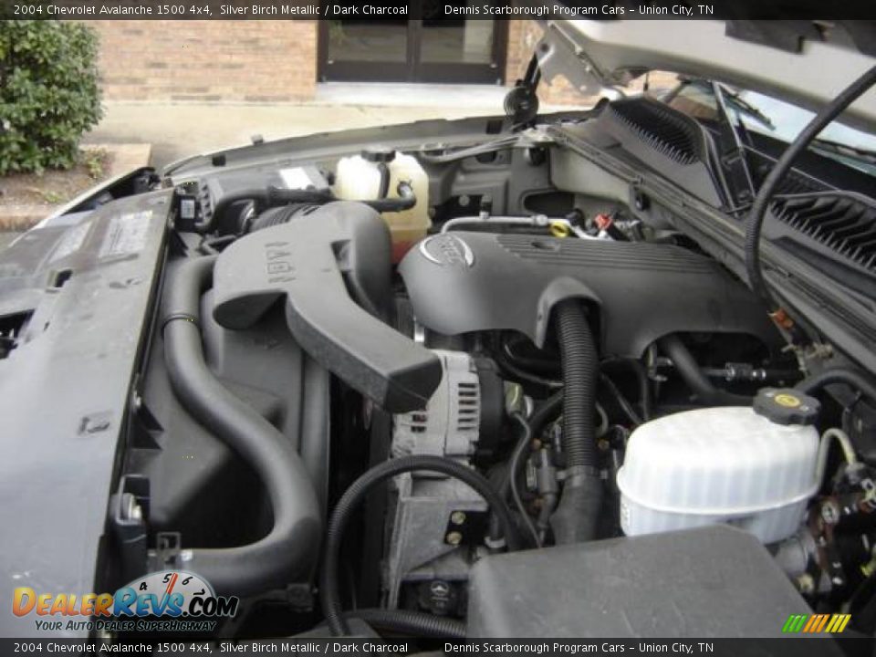 2004 Chevrolet Avalanche 1500 4x4 Silver Birch Metallic / Dark Charcoal Photo #13