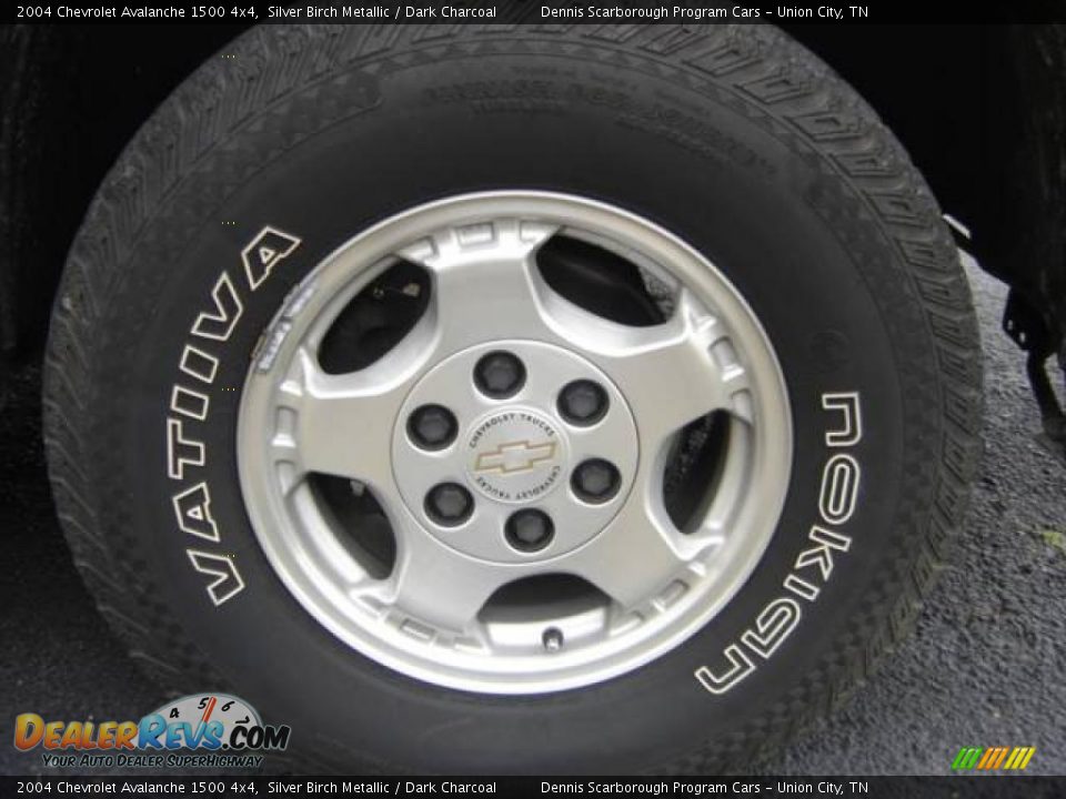 2004 Chevrolet Avalanche 1500 4x4 Silver Birch Metallic / Dark Charcoal Photo #15