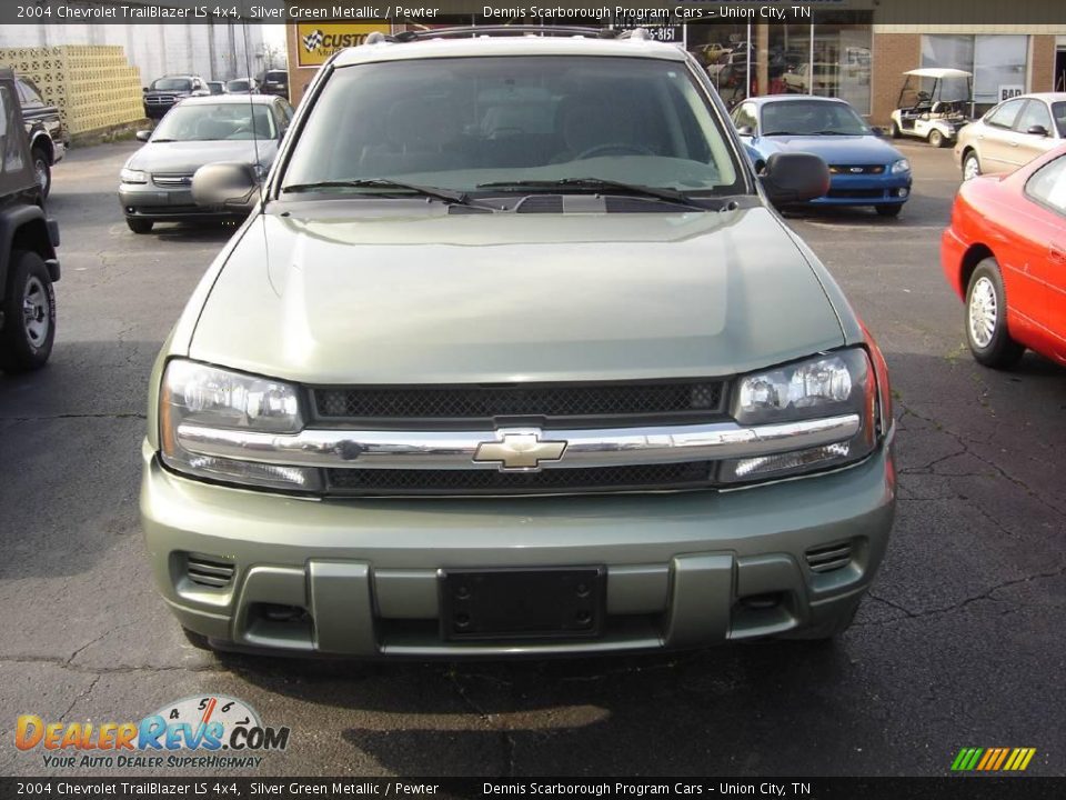 2004 Chevrolet TrailBlazer LS 4x4 Silver Green Metallic / Pewter Photo #2