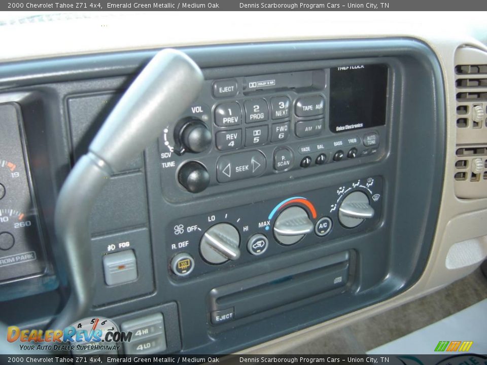 2000 Chevrolet Tahoe Z71 4x4 Emerald Green Metallic / Medium Oak Photo #10