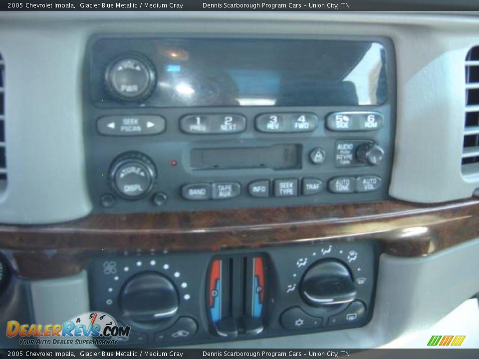 2005 Chevrolet Impala Glacier Blue Metallic / Medium Gray Photo #7
