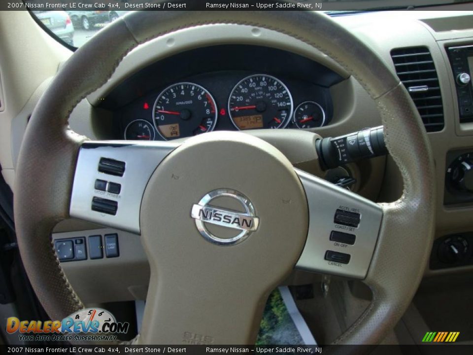 2007 Nissan Frontier LE Crew Cab 4x4 Desert Stone / Desert Photo #17