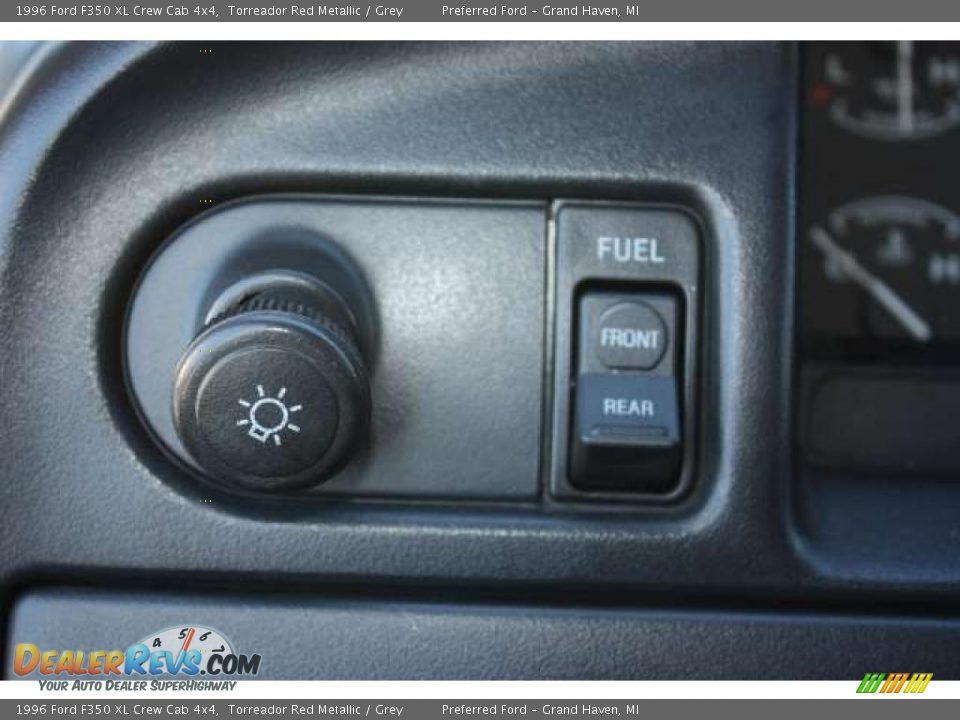 1996 Ford F350 XL Crew Cab 4x4 Torreador Red Metallic / Grey Photo #14