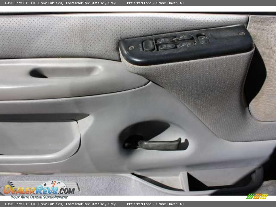 1996 Ford F350 XL Crew Cab 4x4 Torreador Red Metallic / Grey Photo #15
