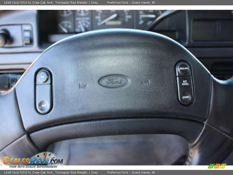 1996 Ford F350 XL Crew Cab 4x4 Torreador Red Metallic / Grey Photo #16
