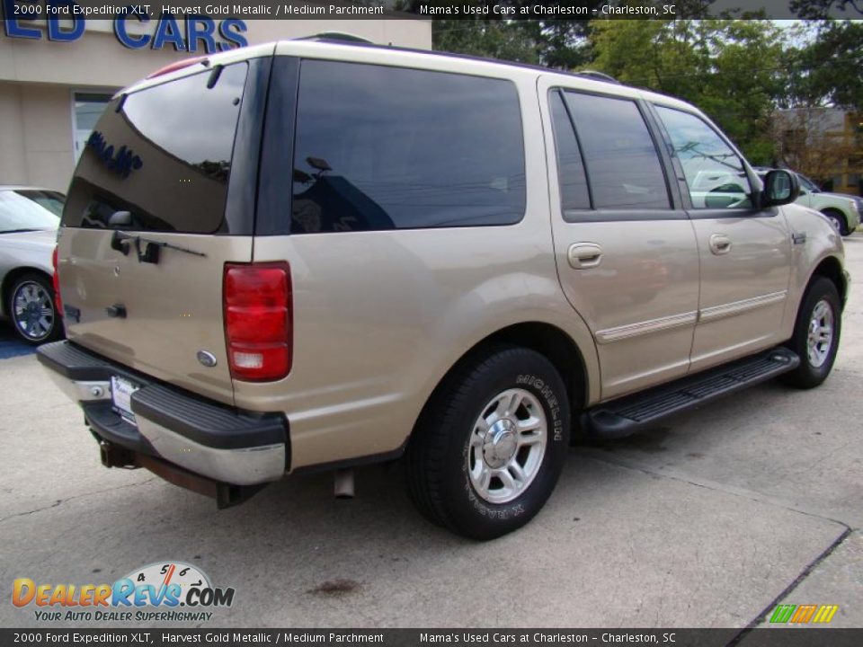 2000 Ford Expedition XLT Harvest Gold Metallic / Medium Parchment Photo #8