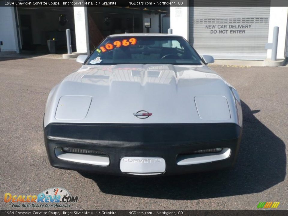 1984 Chevrolet Corvette Coupe Bright Silver Metallic / Graphite Photo #2
