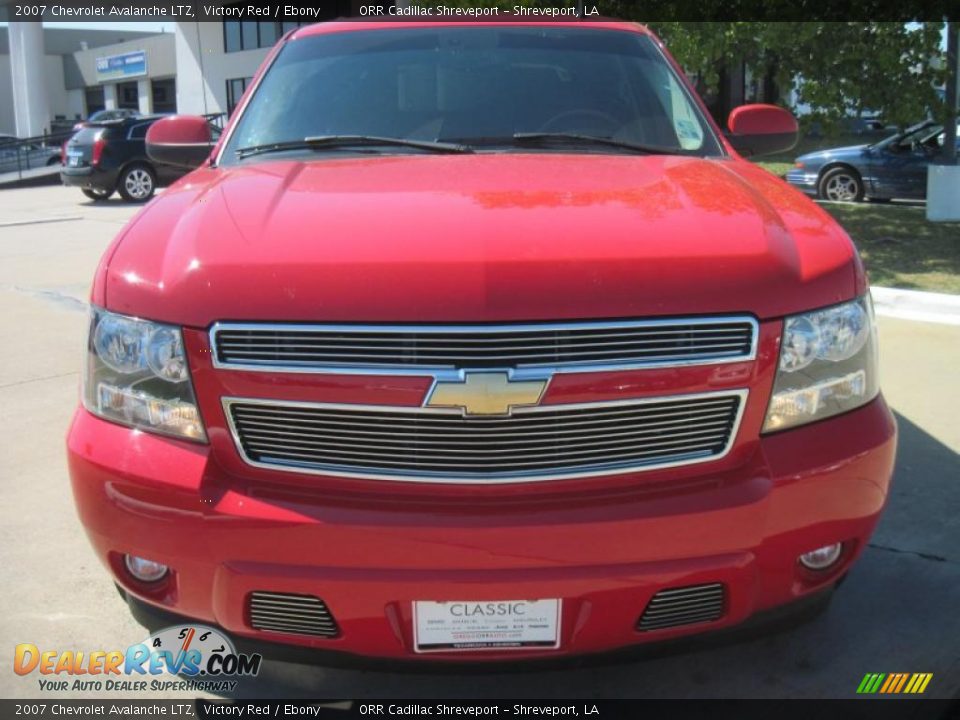 2007 Chevrolet Avalanche LTZ Victory Red / Ebony Photo #5