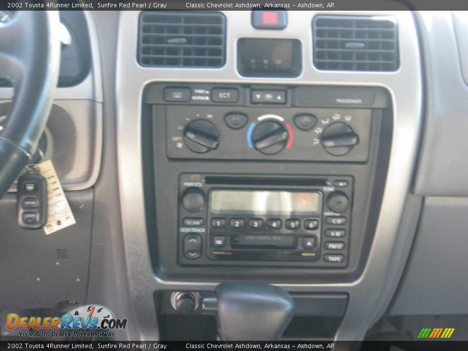 2002 Toyota 4Runner Limited Sunfire Red Pearl / Gray Photo #9