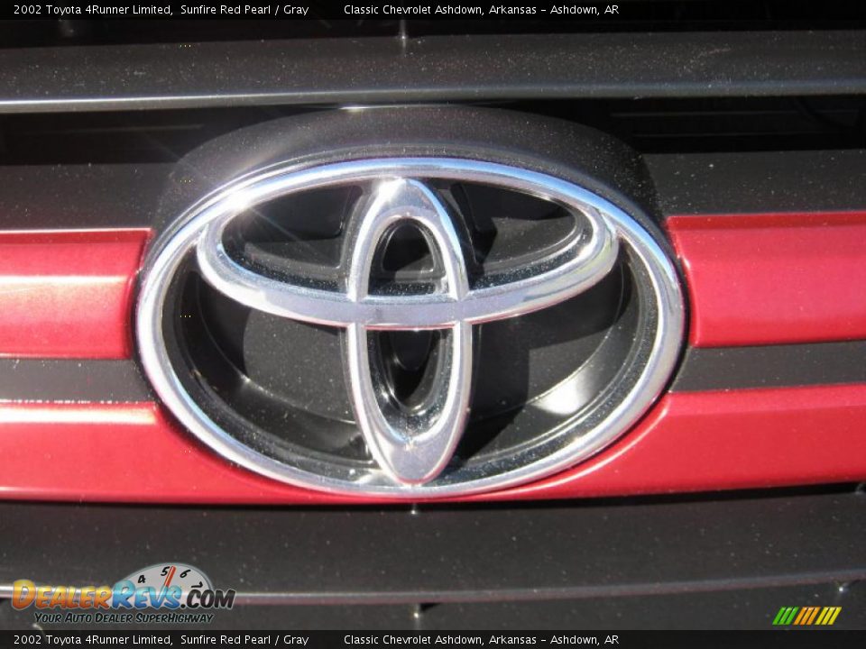 2002 Toyota 4Runner Limited Sunfire Red Pearl / Gray Photo #25