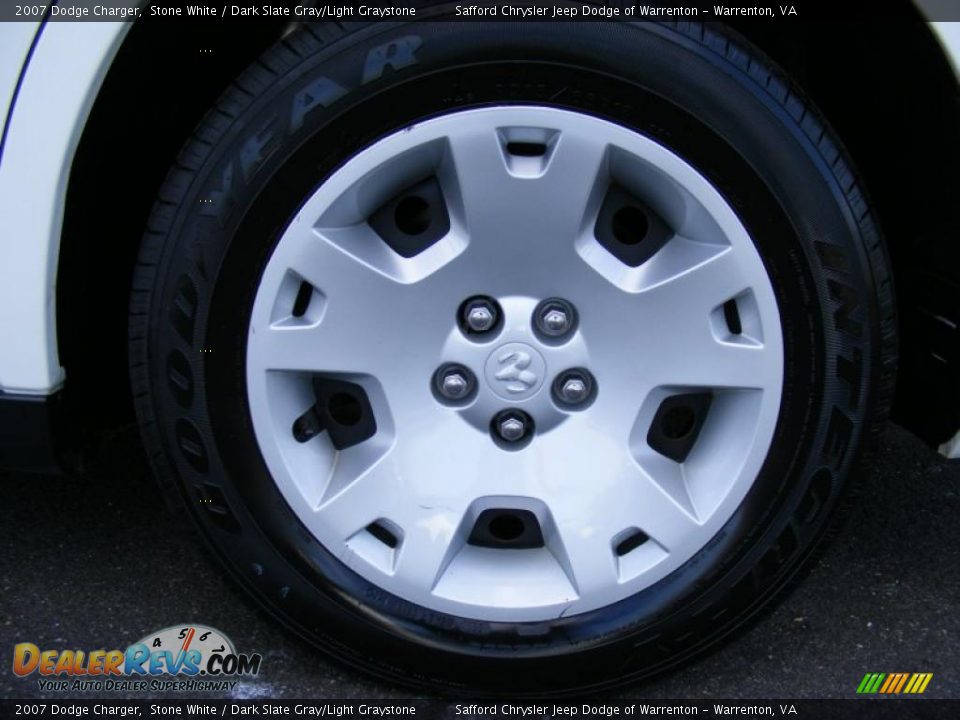 2007 Dodge Charger  Wheel Photo #9