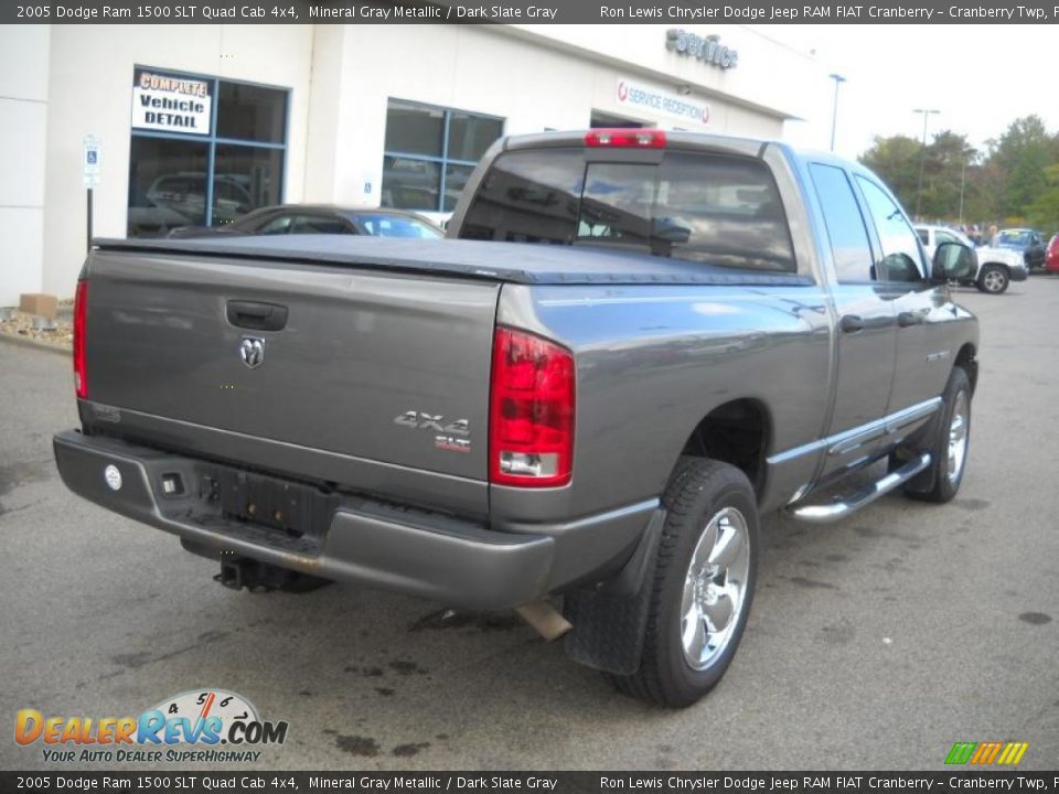 2005 Dodge Ram 1500 SLT Quad Cab 4x4 Mineral Gray Metallic / Dark Slate Gray Photo #2