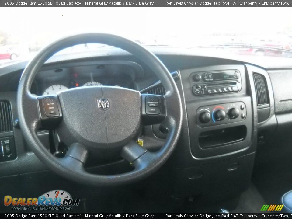 2005 Dodge Ram 1500 SLT Quad Cab 4x4 Mineral Gray Metallic / Dark Slate Gray Photo #11