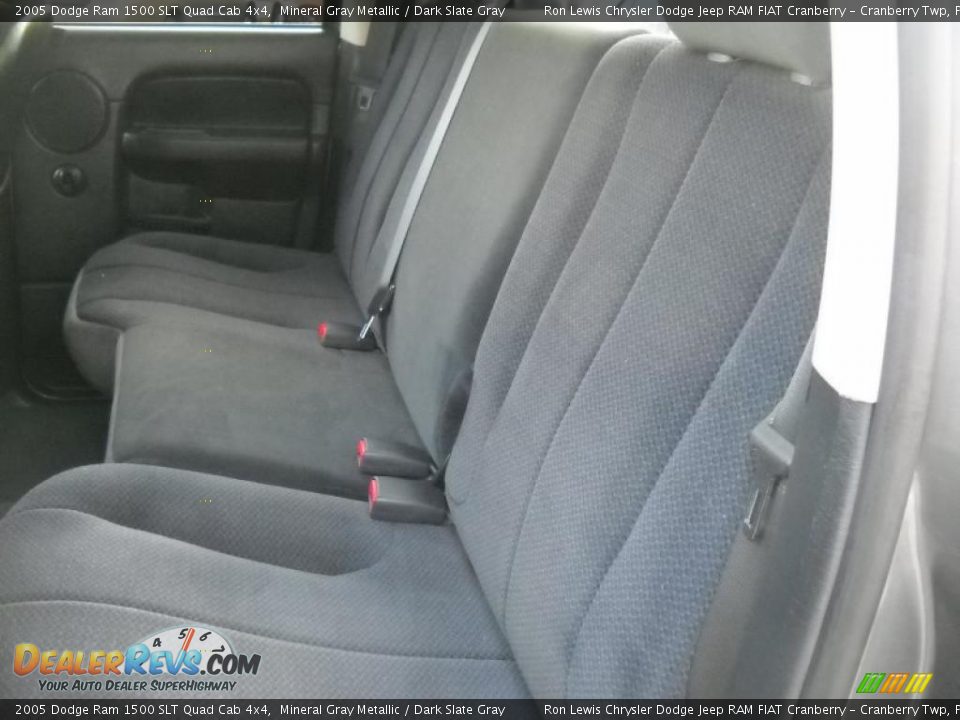 2005 Dodge Ram 1500 SLT Quad Cab 4x4 Mineral Gray Metallic / Dark Slate Gray Photo #12