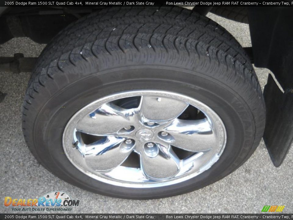 2005 Dodge Ram 1500 SLT Quad Cab 4x4 Mineral Gray Metallic / Dark Slate Gray Photo #13