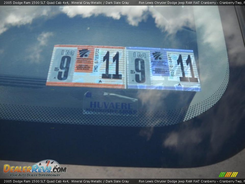 2005 Dodge Ram 1500 SLT Quad Cab 4x4 Mineral Gray Metallic / Dark Slate Gray Photo #15